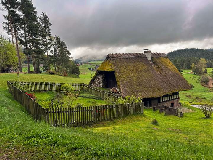 Ein historisches, reetgedecktes Leibgedinge