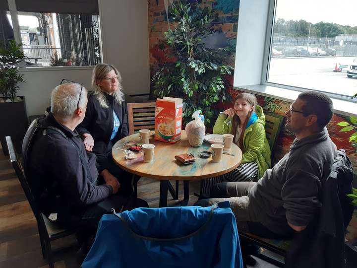 Frühstück im Terminal